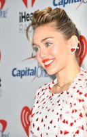 Miley Cyrus tote bag #G1042205