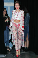 Miley Cyrus Sweatshirt #2800113