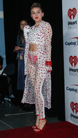 Miley Cyrus t-shirt #2800114