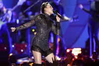 Miley Cyrus tote bag #G1042230