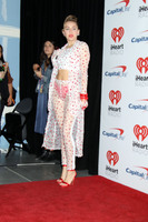 Miley Cyrus Longsleeve T-shirt #2800141