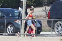 Miley Cyrus Sweatshirt #2800144