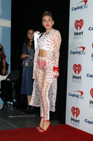 Miley Cyrus Sweatshirt #2800214