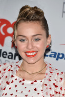 Miley Cyrus tote bag #G1042334