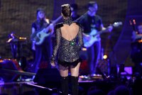 Miley Cyrus Longsleeve T-shirt #2800263