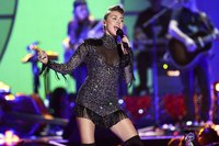 Miley Cyrus Sweatshirt #2800300