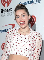 Miley Cyrus tote bag #G1042430