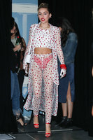 Miley Cyrus Sweatshirt #2800360