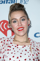 Miley Cyrus mug #G1042503