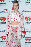 Miley Cyrus Sweatshirt #2800418