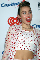 Miley Cyrus Sweatshirt #2800442