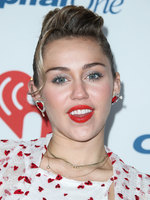 Miley Cyrus Sweatshirt #2800449