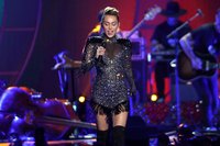 Miley Cyrus hoodie #2800465
