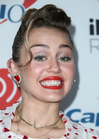 Miley Cyrus hoodie #2800474