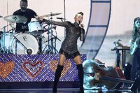 Miley Cyrus tote bag #G1042581