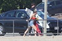 Miley Cyrus tote bag #G1042622