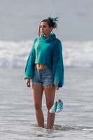 Miley Cyrus Sweatshirt #2864738