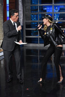 Miley Cyrus Longsleeve T-shirt #3014264