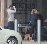 Miley Cyrus Sweatshirt #3072813