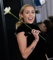 Miley Cyrus tote bag #G1480852