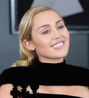 Miley Cyrus t-shirt #3238784