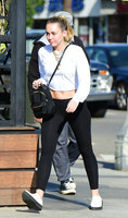 Miley Cyrus Longsleeve T-shirt #3323082