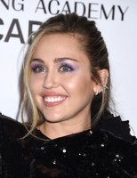 Miley Cyrus tote bag #G2387141