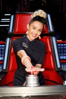 Miley Cyrus Longsleeve T-shirt #3823723