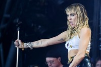 Miley Cyrus tote bag #G2513332