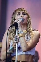 Miley Cyrus t-shirt #3896147