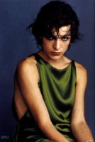 Milla Jovovich Longsleeve T-shirt #1320578