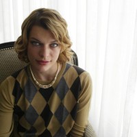 Milla Jovovich longsleeve t-shirt #1372030