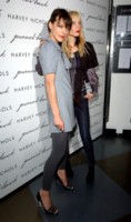 Milla Jovovich Sweatshirt #1422714