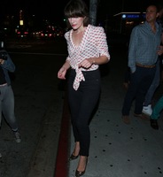 Milla Jovovich mug #G985073