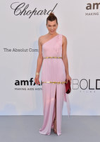 Milla Jovovich Sweatshirt #3293723