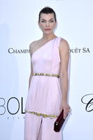 Milla Jovovich Sweatshirt #3293788