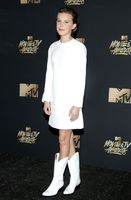 Millie Bobby Brown Longsleeve T-shirt #2792889