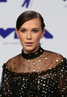 Millie Bobby Brown Longsleeve T-shirt #2793033
