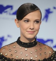 Millie Bobby Brown Longsleeve T-shirt #2793045