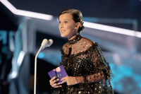 Millie Bobby Brown Longsleeve T-shirt #2793064