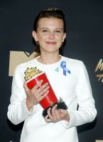Millie Bobby Brown Longsleeve T-shirt #2793180