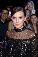 Millie Bobby Brown Longsleeve T-shirt #2793204