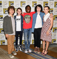 Millie Bobby Brown Longsleeve T-shirt #2793565