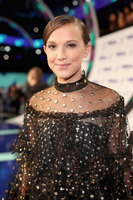 Millie Bobby Brown Longsleeve T-shirt #2793602