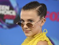 Millie Bobby Brown Longsleeve T-shirt #2793633