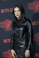 Millie Bobby Brown Longsleeve T-shirt #2851000