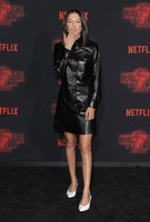 Millie Bobby Brown Longsleeve T-shirt #2851028