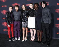 Millie Bobby Brown Longsleeve T-shirt #2851044