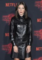 Millie Bobby Brown Longsleeve T-shirt #2851070