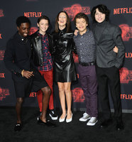Millie Bobby Brown Longsleeve T-shirt #2851082